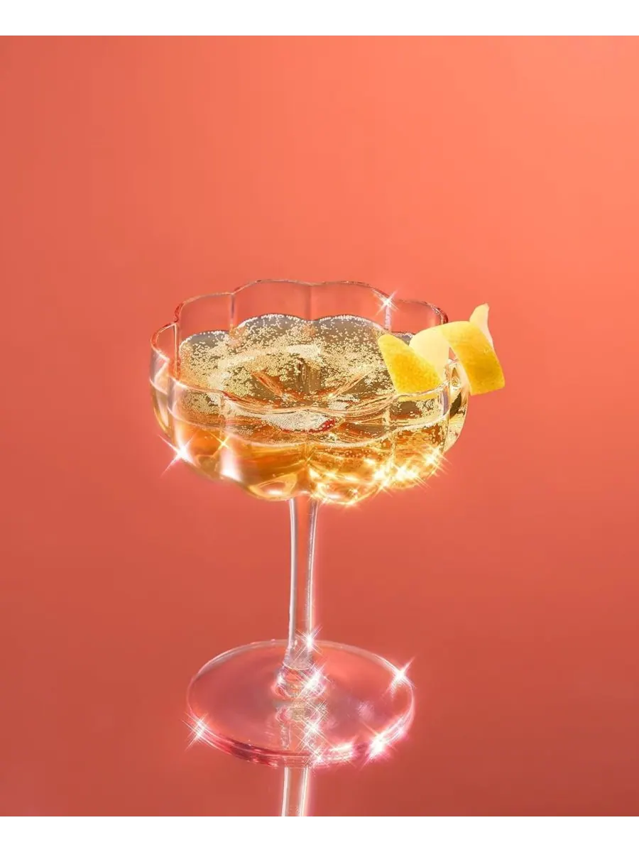 Набор из 2 коктейльных бокалов Flower Coupe The Wine Savant — изображение 6 из 6, розовый