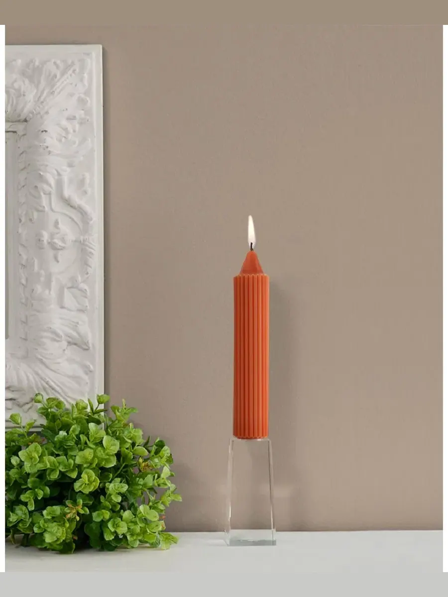 Набор из 4 конусных свечей Grecian Collenette 18 см Root Candles, ржавый — изображение 3 из 5, красный