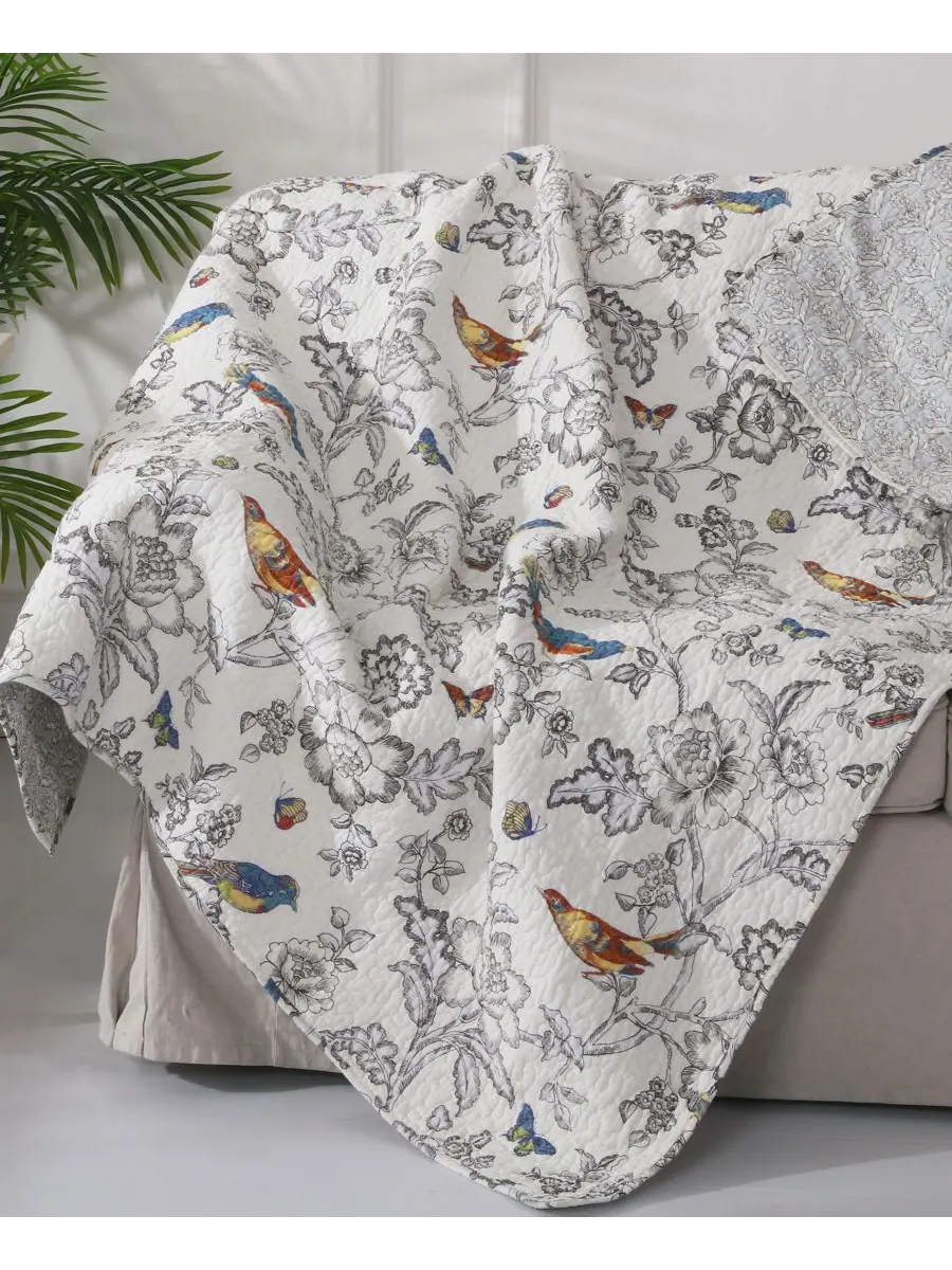 Двустороннее стеганое покрывало Mockingbird Toile, 50 x 60 дюймов Levtex — изображение 1 из 2, белый