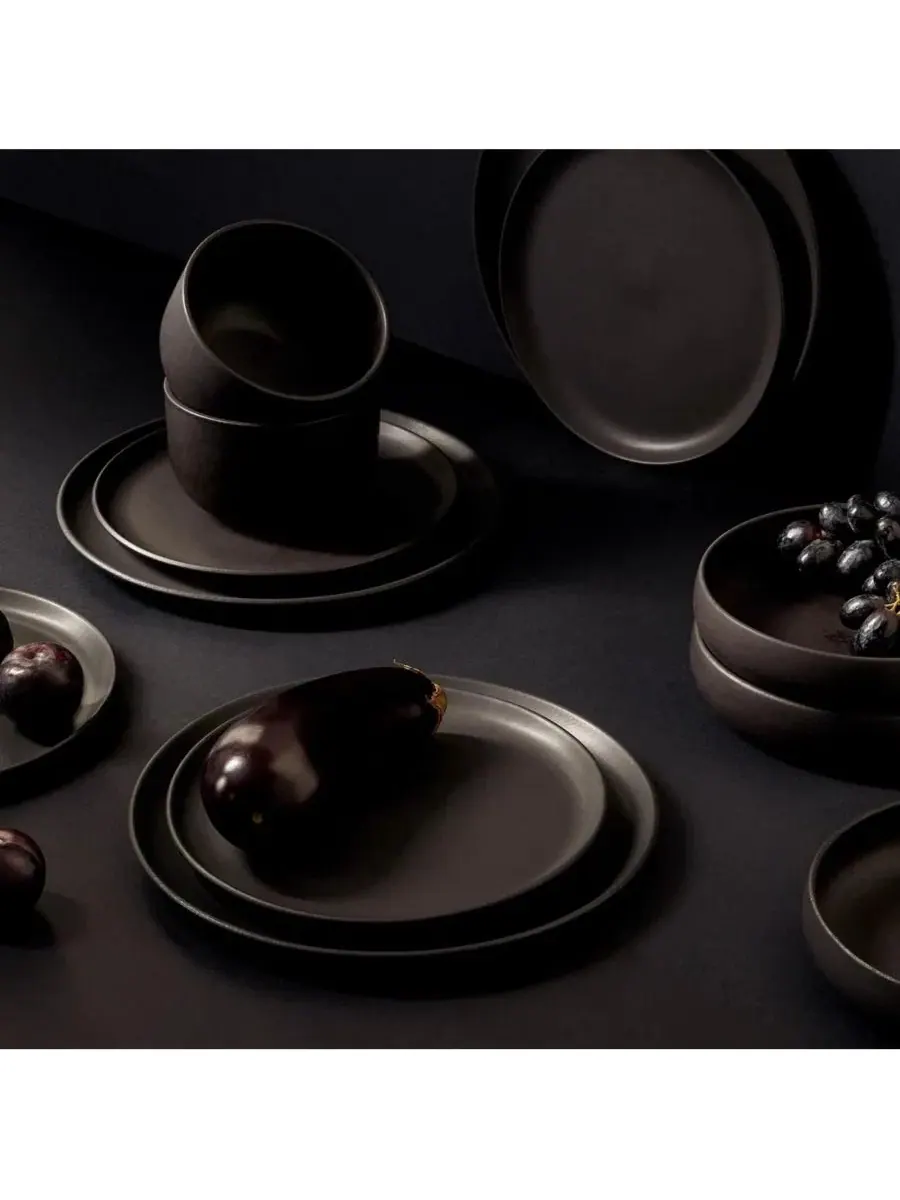 Набор из 4 тарелок для тунисской пасты Gharyan Stoneware — изображение 3 из 3, черный