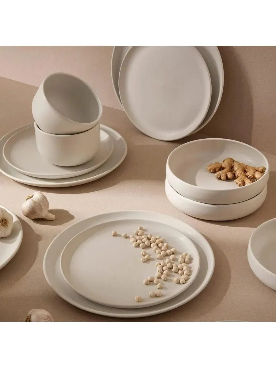 Набор из 4 тарелок для тунисской пасты Gharyan Stoneware — изображение 3 из 3, белый