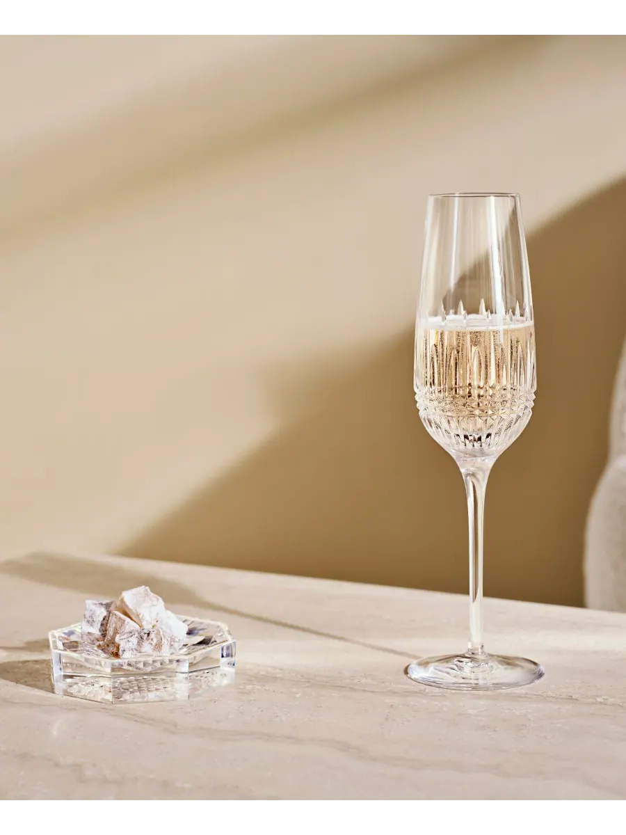 Набор из 2 флейт Lismore Diamond Essence объемом 10,5 унций Waterford — изображение 5 из 9, прозрачный