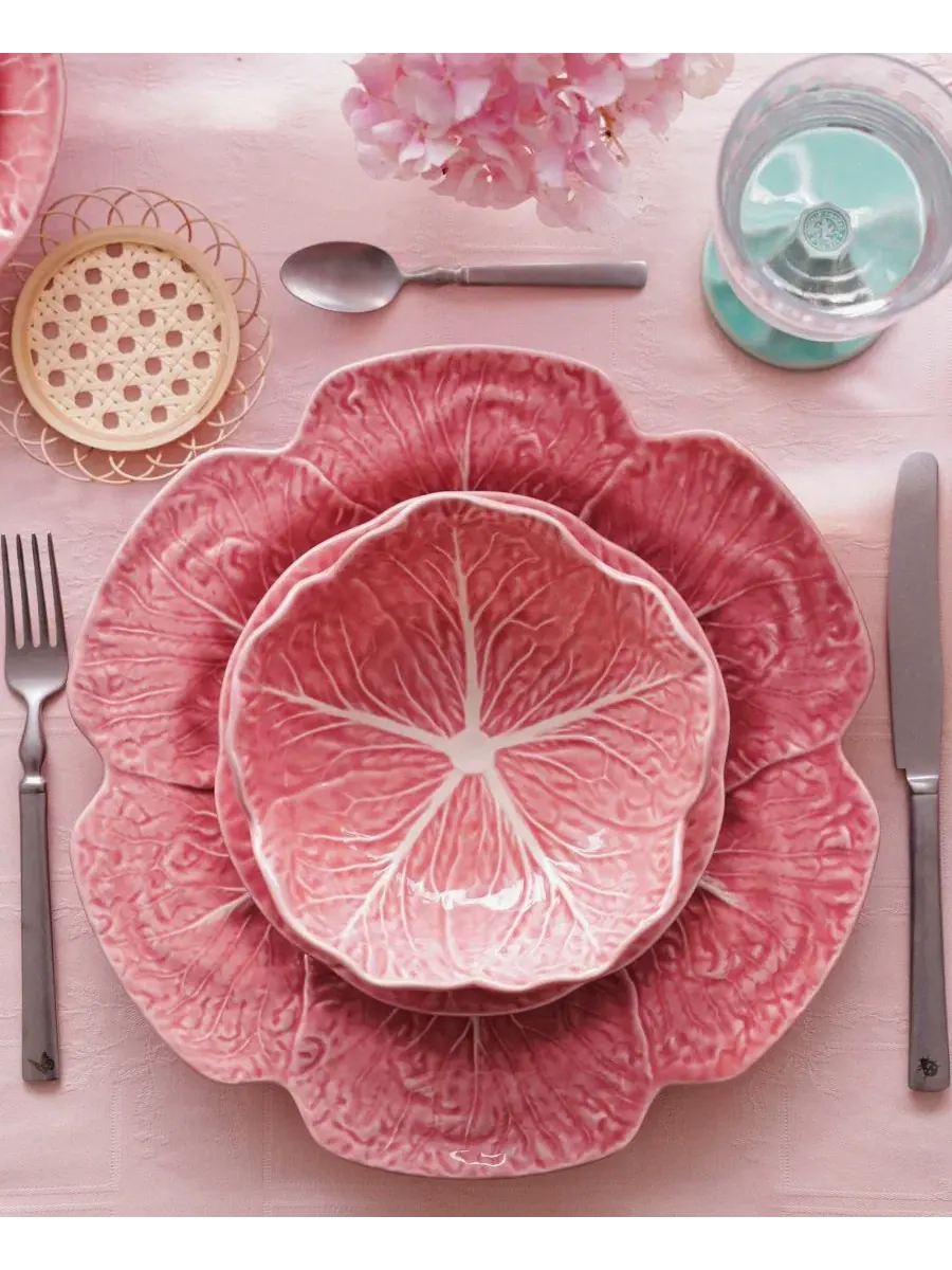 Набор из 4 обеденных тарелок Cabbage Pink Edition Bordallo Pinheiro — изображение 5 из 7, розовый