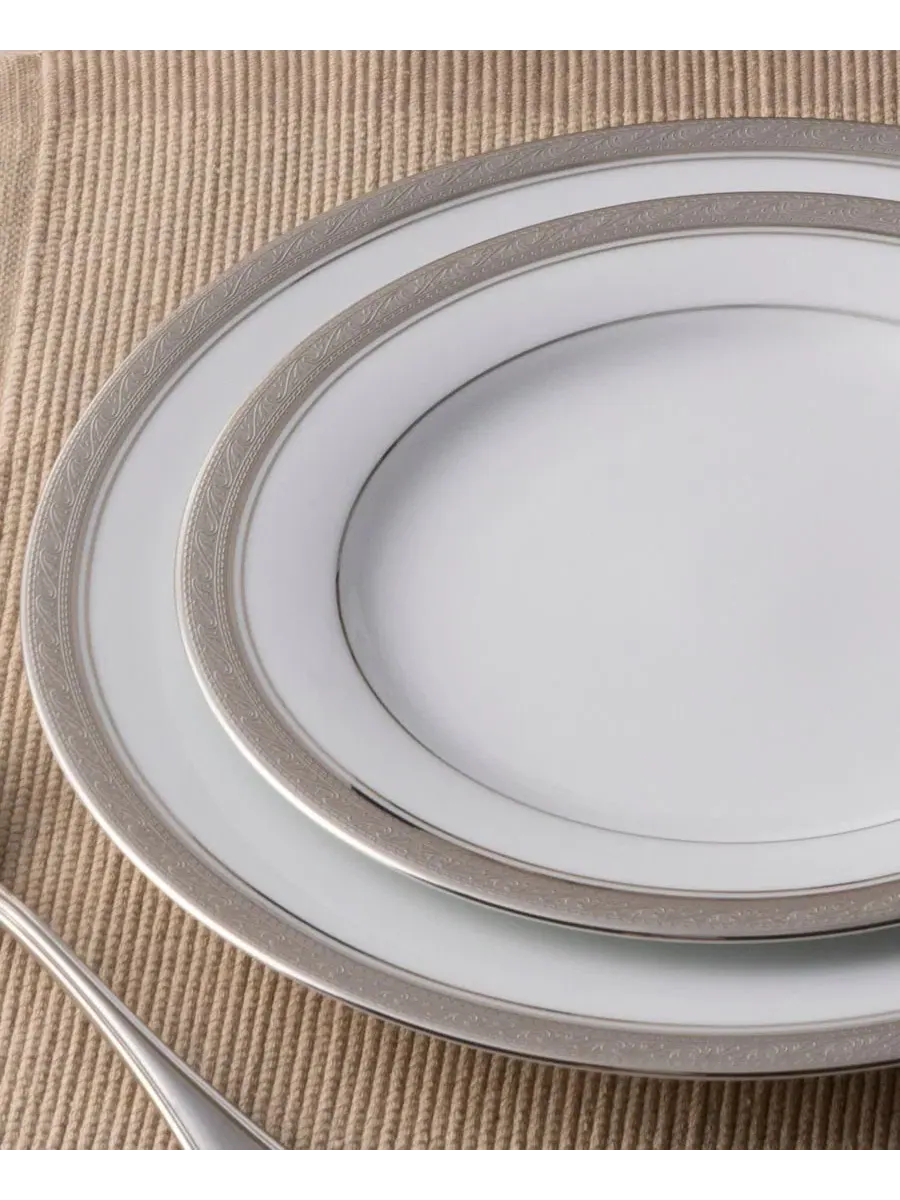 Набор салатных тарелок Crestwood Platinum, 4 персоны, сервировка на 4 персоны Noritake — изображение 6 из 9, белый