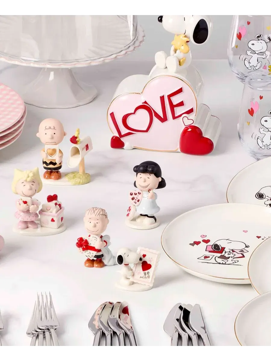 Набор фигурок Peanuts 5-Piece Valentine's Day Figurine Set Lenox — изображение 5 из 6, нет цвета
