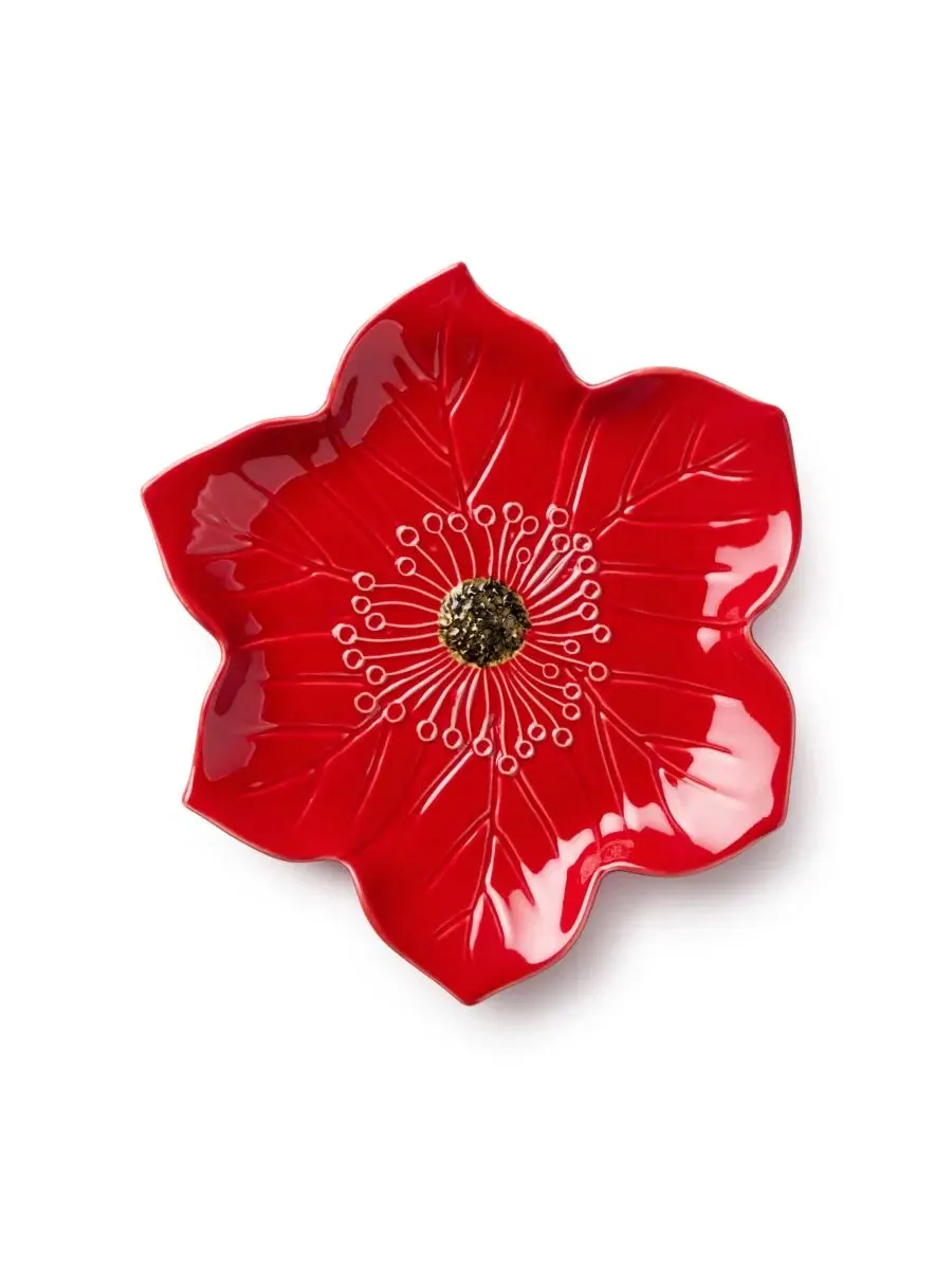 Набор из 4 десертных тарелок Festive Blooms Poinsettia, 23 см, с 3D-дизайном пуансеттии Certified — изображение 2 из 5