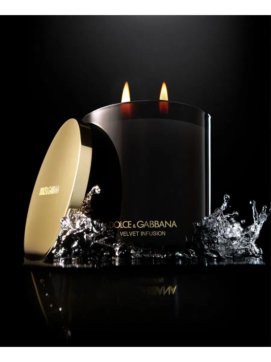 Ароматическая свеча Velvet Infusion, 240 г Dolce&Gabbana — изображение 3 из 4, нет цвета