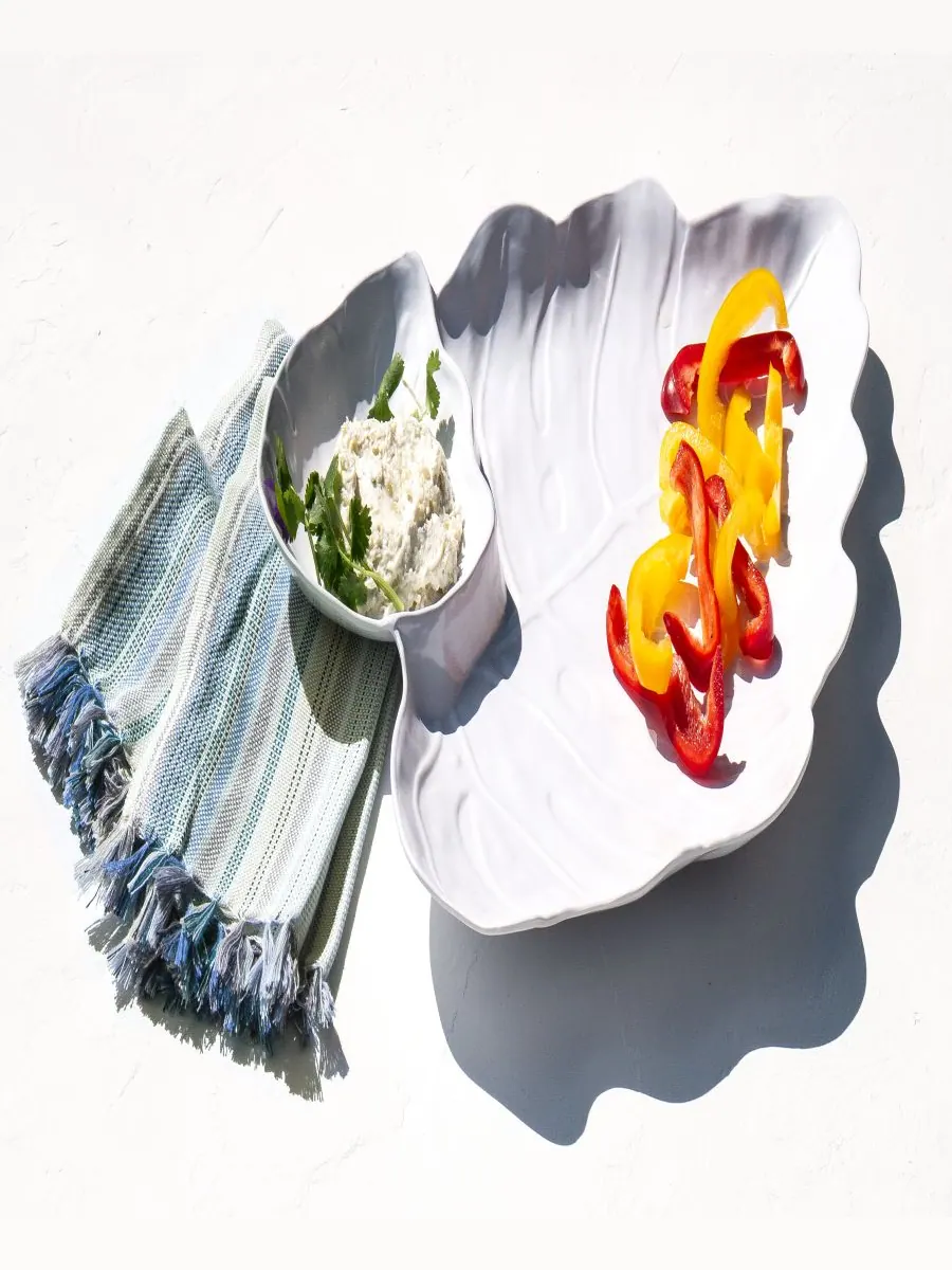 Закуска «Прибрежные листья» с чипсами и соусом Abode Homewares — изображение 3 из 3, белый