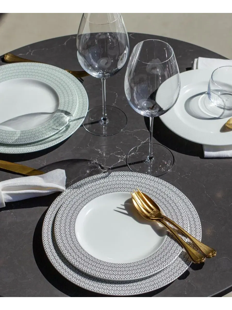 Набор столовой посуды Ornament 12-Piece Dinnerware Set, Service for 4 Fortessa — изображение 10 из 13, черный
