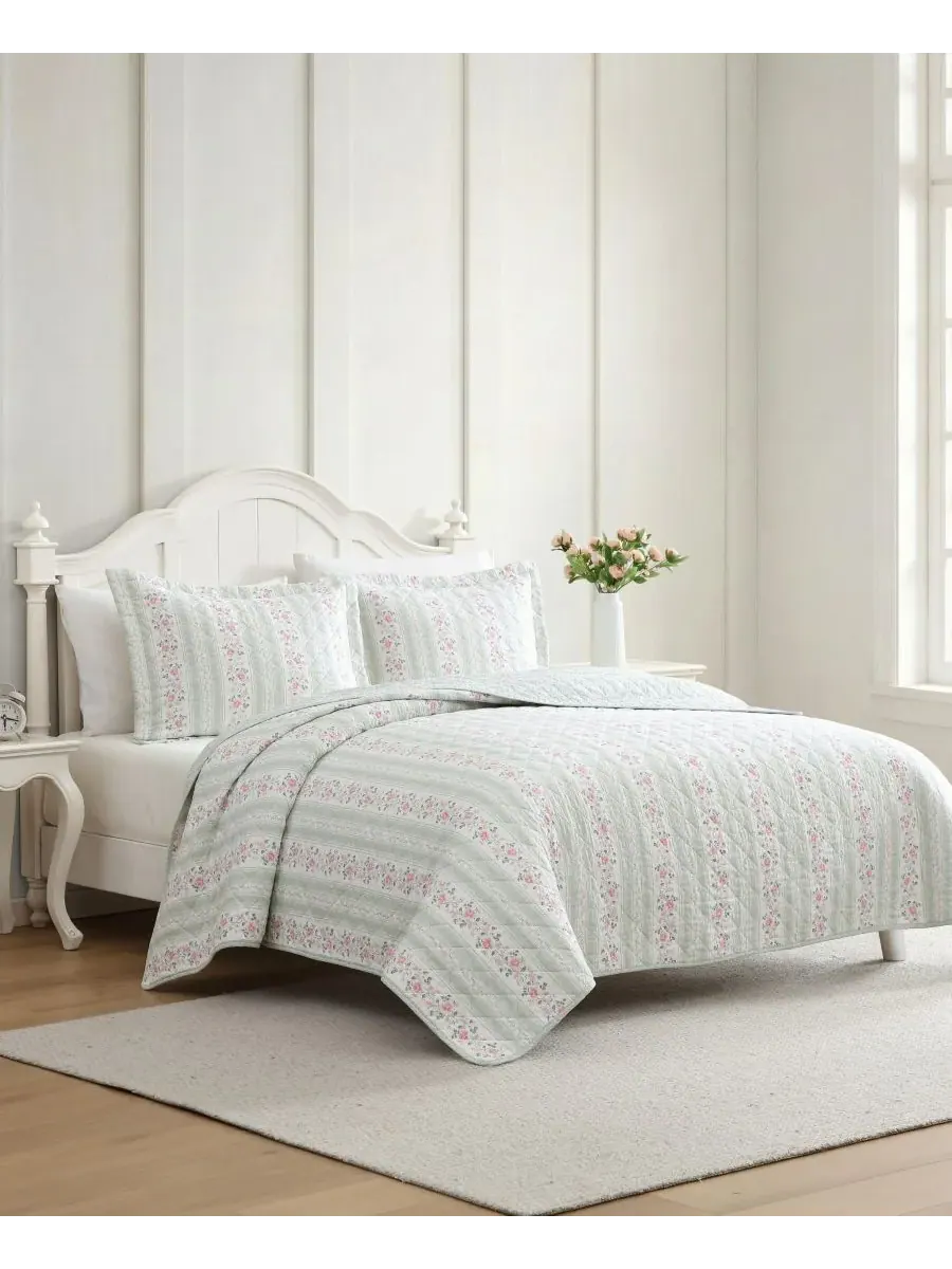 Двустороннее одеяло Rosebud Stripe, 2 предмета, размер Twin Laura Ashley — изображение 2 из 8, светлый зеленый