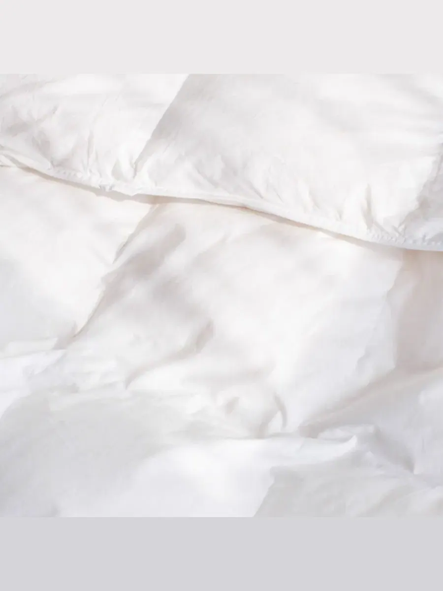 Пуховое одеяло-комфортер All Season Feather & Down Duvet Comforter Insert, King/Cal King Bokser Home — изображение 2 из 8