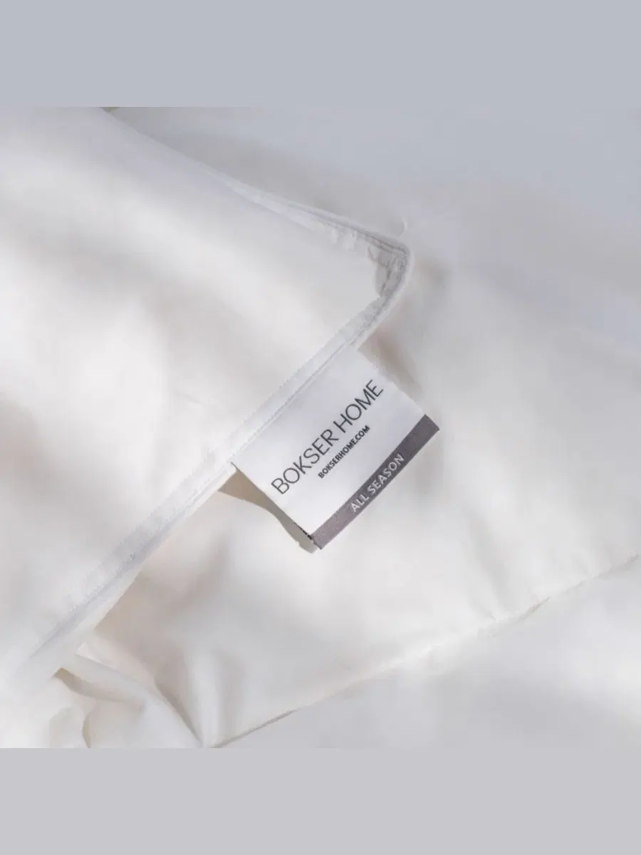 Пуховое одеяло-комфортер All Season Feather & Down Duvet Comforter Insert, King/Cal King Bokser Home — изображение 8 из 8