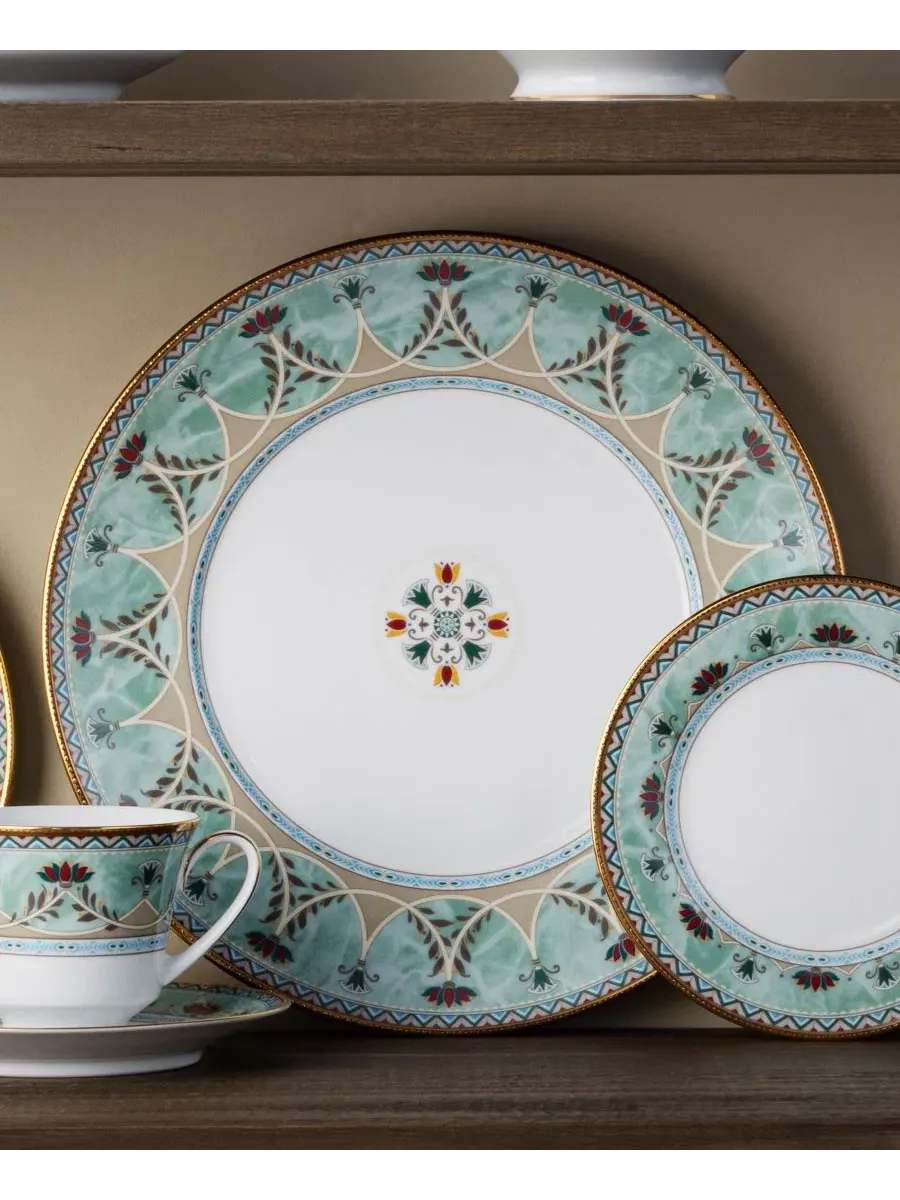 Набор из 4 обеденных тарелок Serene Garden, диаметр 27 см Noritake — изображение 5 из 15, светлый зеленый