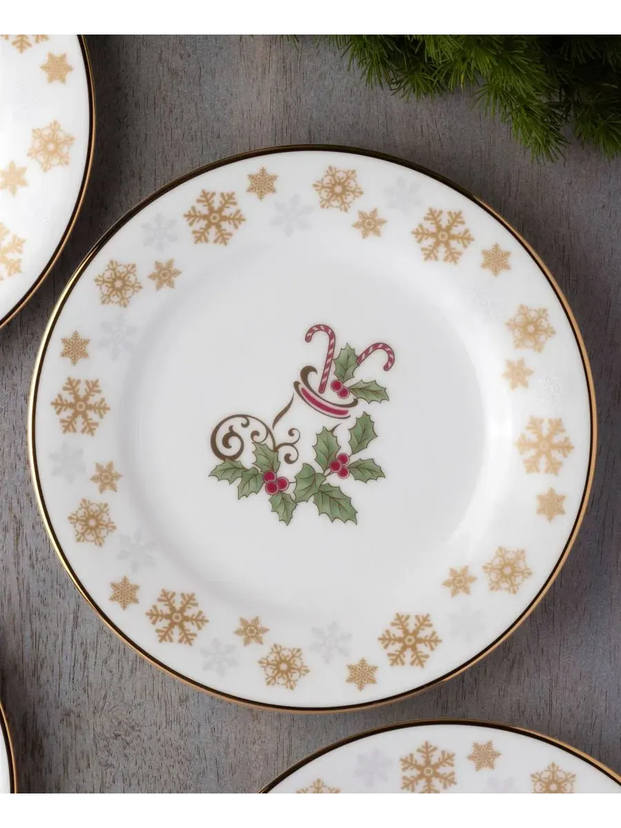 Набор из 4 праздничных тарелок для закусок Holly & Berry Gold, 16 см Noritake — изображение 10 из 11, белый/зеленый/красный