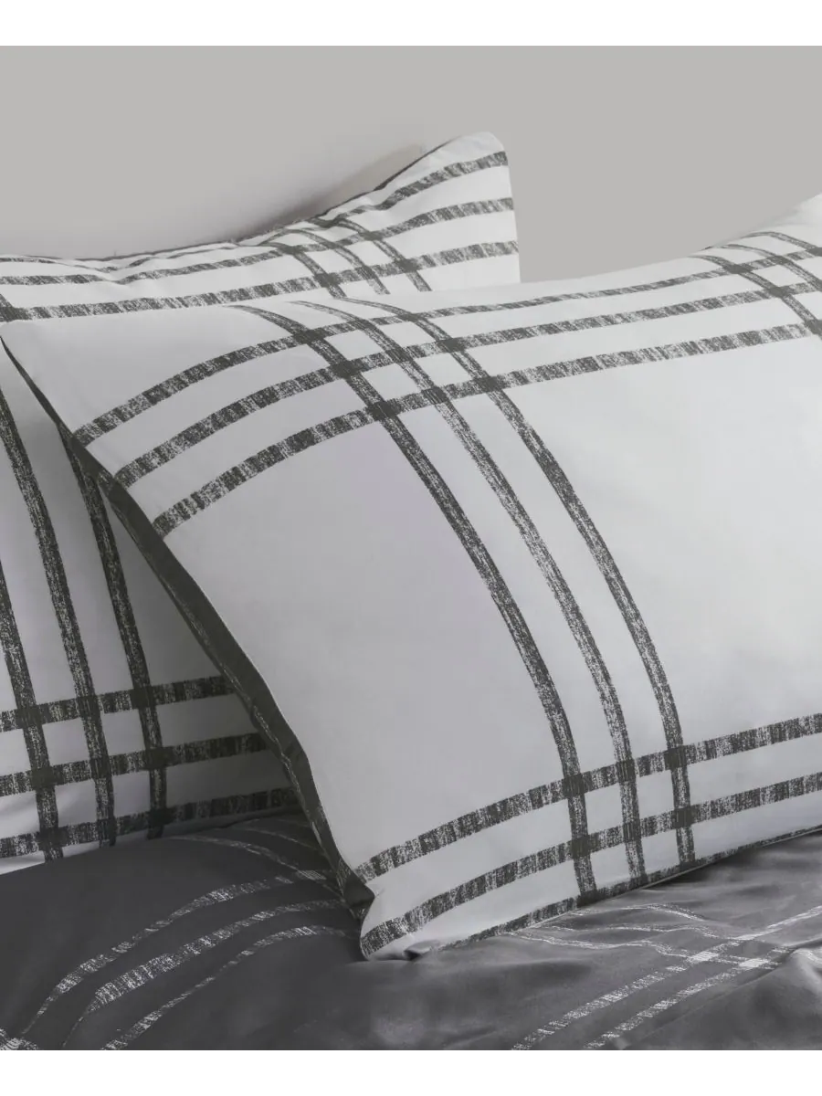 Двустороннее одеяло Pike Plaid, размер Twin/Twin XL Intelligent Design — изображение 9 из 10, белый