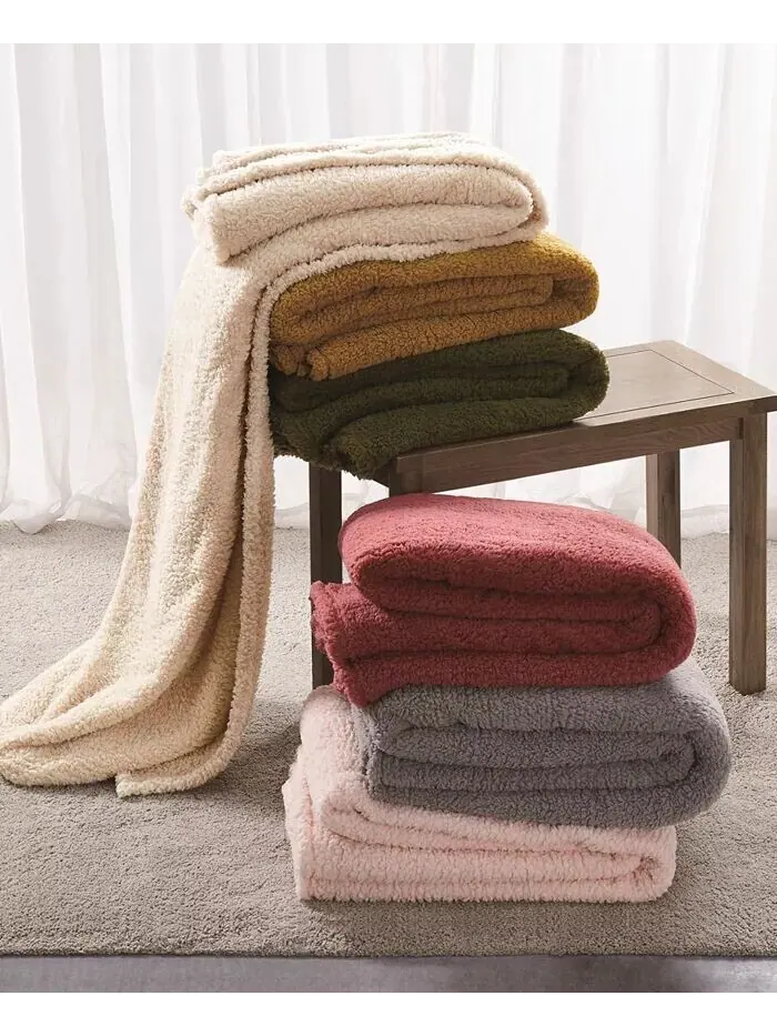 Одеяло из зефирного шерпа Brooklyn Loom