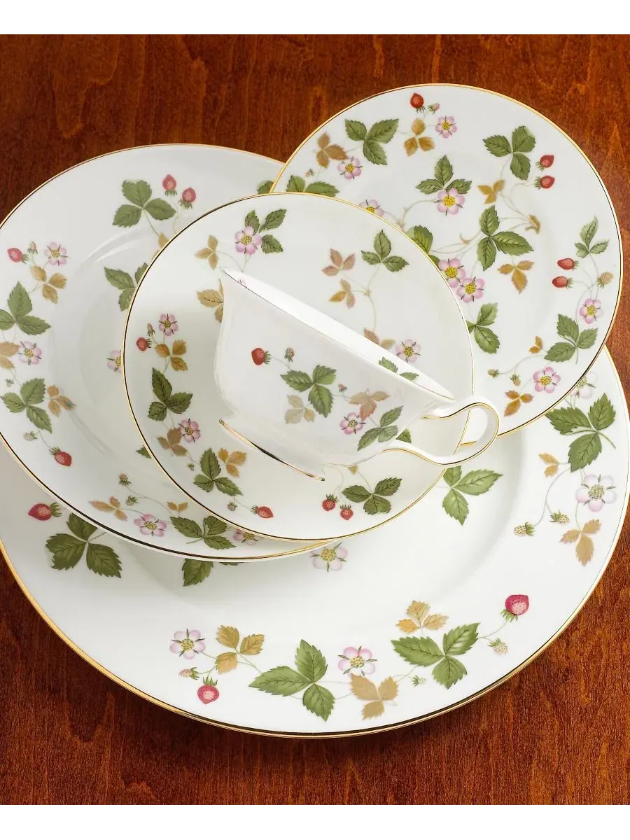 Салатная/десертная тарелка с дикой земляникой, 20 см Wedgwood — изображение 5 из 5, нет цвета