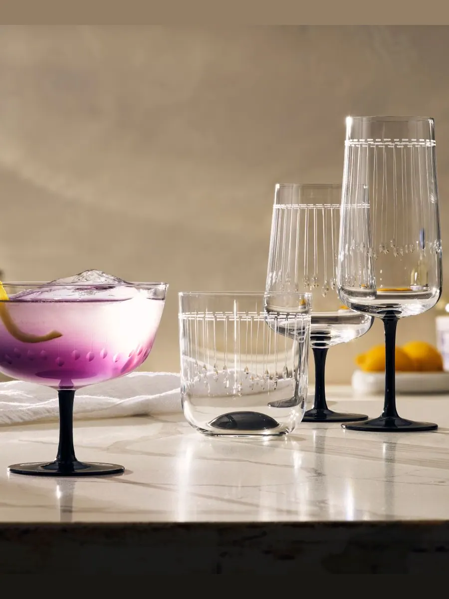 Набор из 2 бутылок изысканного каберне ручной работы объемом 493 мл Zwiesel Glas — изображение 5 из 5, прозрачный