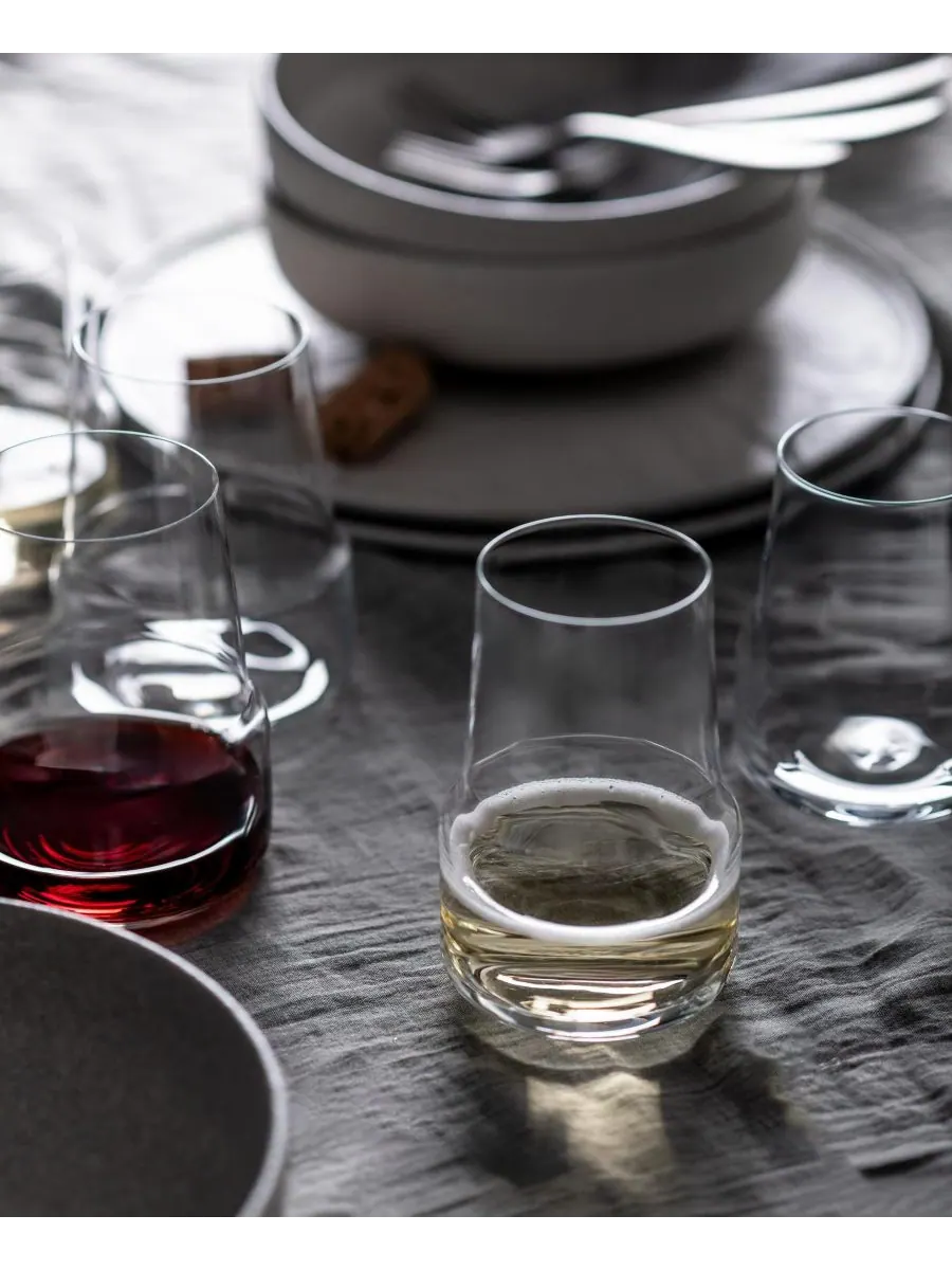 Набор из 2 бокалов для красного вина Level Red Wine Tumbler объемом 18,6 унций Schott Zwiesel — изображение 5 из 7