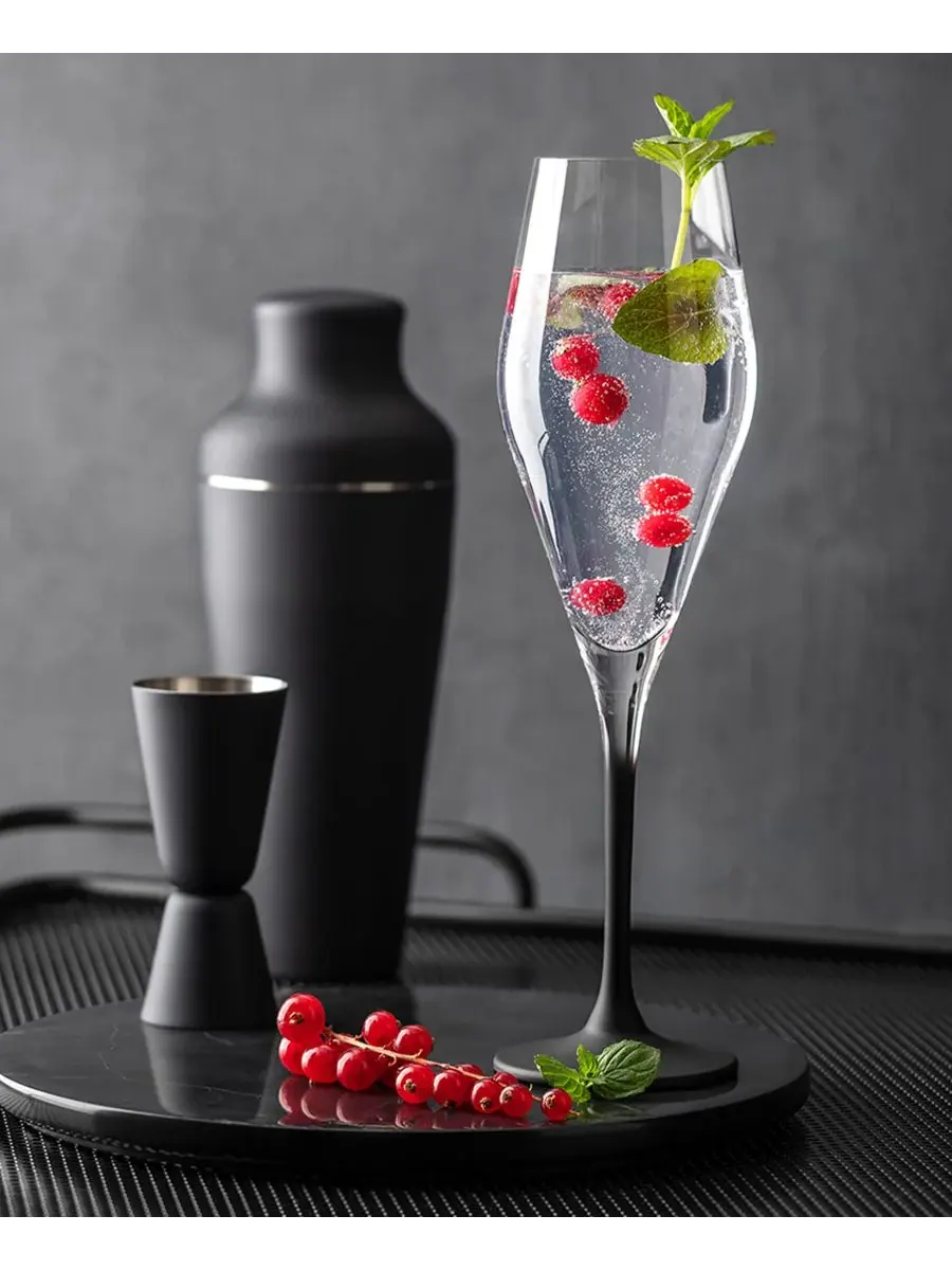 Набор из двух бокалов для тостов Manufacture Rock Couples Villeroy & Boch — изображение 3 из 5, черный белый
