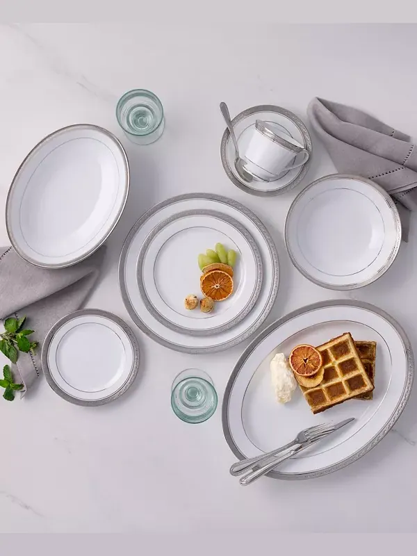 Набор Crestwood Platinum из 4 тарелок для хлеба, масла и закусок, сервиз на 4 персоны Noritake — изображение 4 из 4, белый