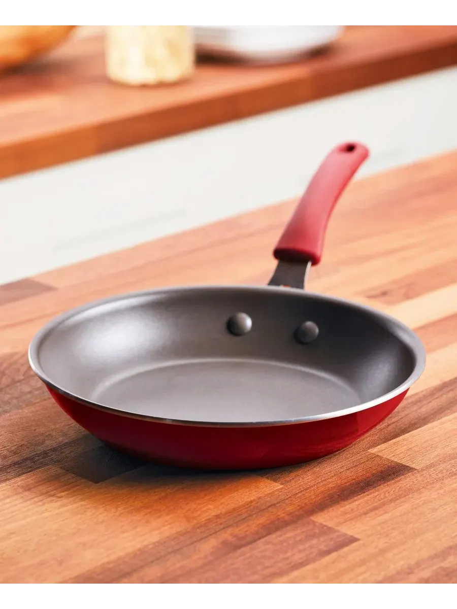 Сковорода Cook + Create из алюминия с антипригарным покрытием, 25 см Rachael Ray — изображение 5 из 10, красный