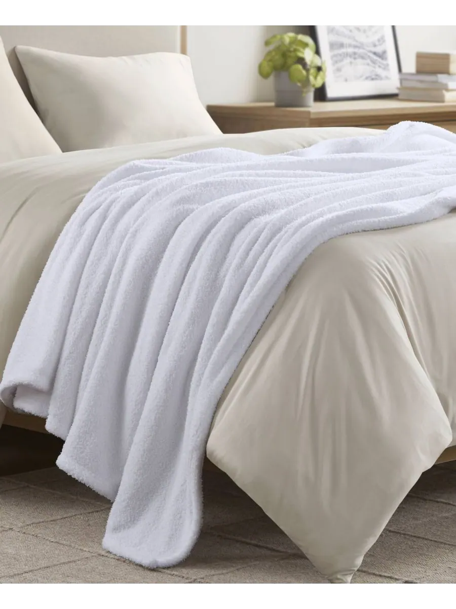 Мягкое одеяло Dream Soft Blanket, размер Full/Queen Madison Park — изображение 2 из 3, белый