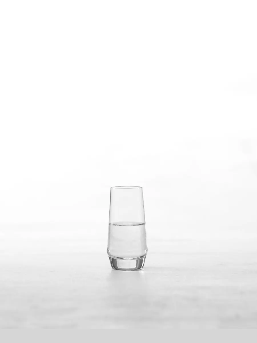 Набор из 6 рюмок Pure Shot Glass объемом 3,2 унции Zwiesel Glas — изображение 6 из 6, прозрачный