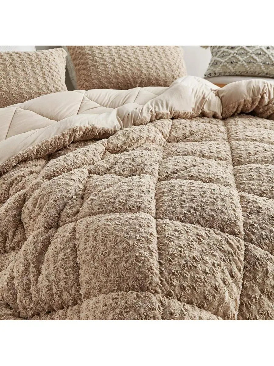 Одеяло Oversized Puppy Love Coma Inducer — изображение 2 из 3, бежевый