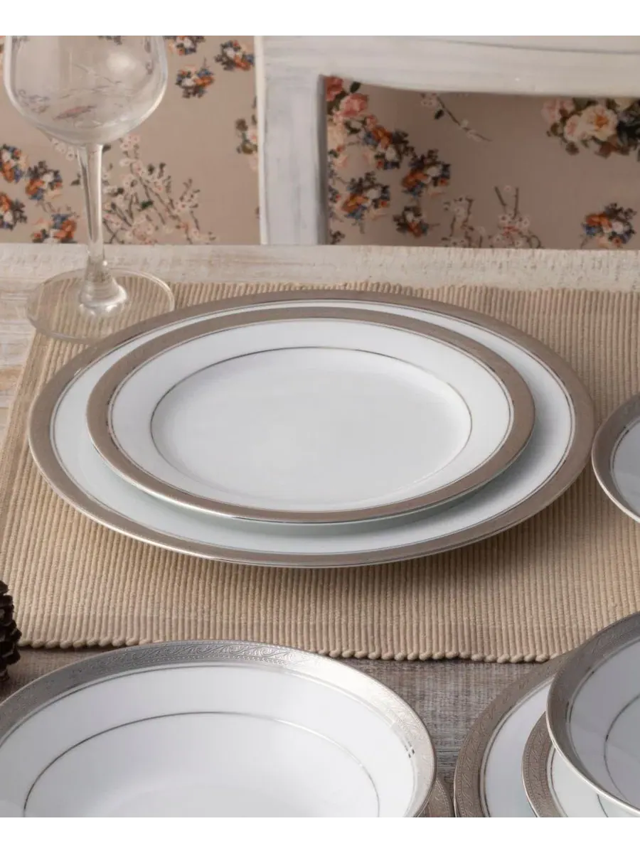Набор из 4 обеденных тарелок Crestwood Platinum, сервиз на 4 персоны Noritake — изображение 6 из 10, белый
