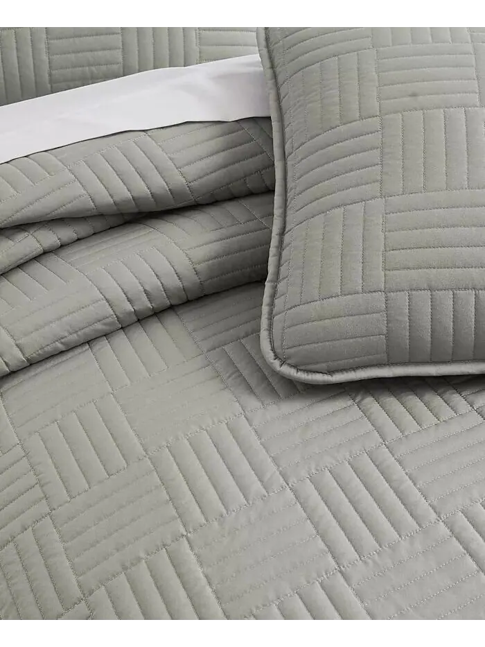 Коллекция наборов одеял «Сетка» Southshore Fine Linens — изображение 3 из 3, серый