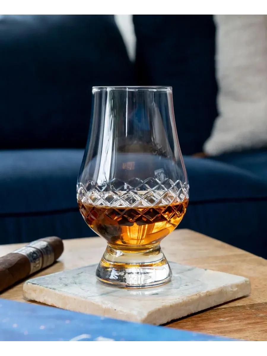 Набор из 4 бокалов Diamond Scotch Glencairn объемом 191 г Rolf Glass — изображение 4 из 5, нет цвета
