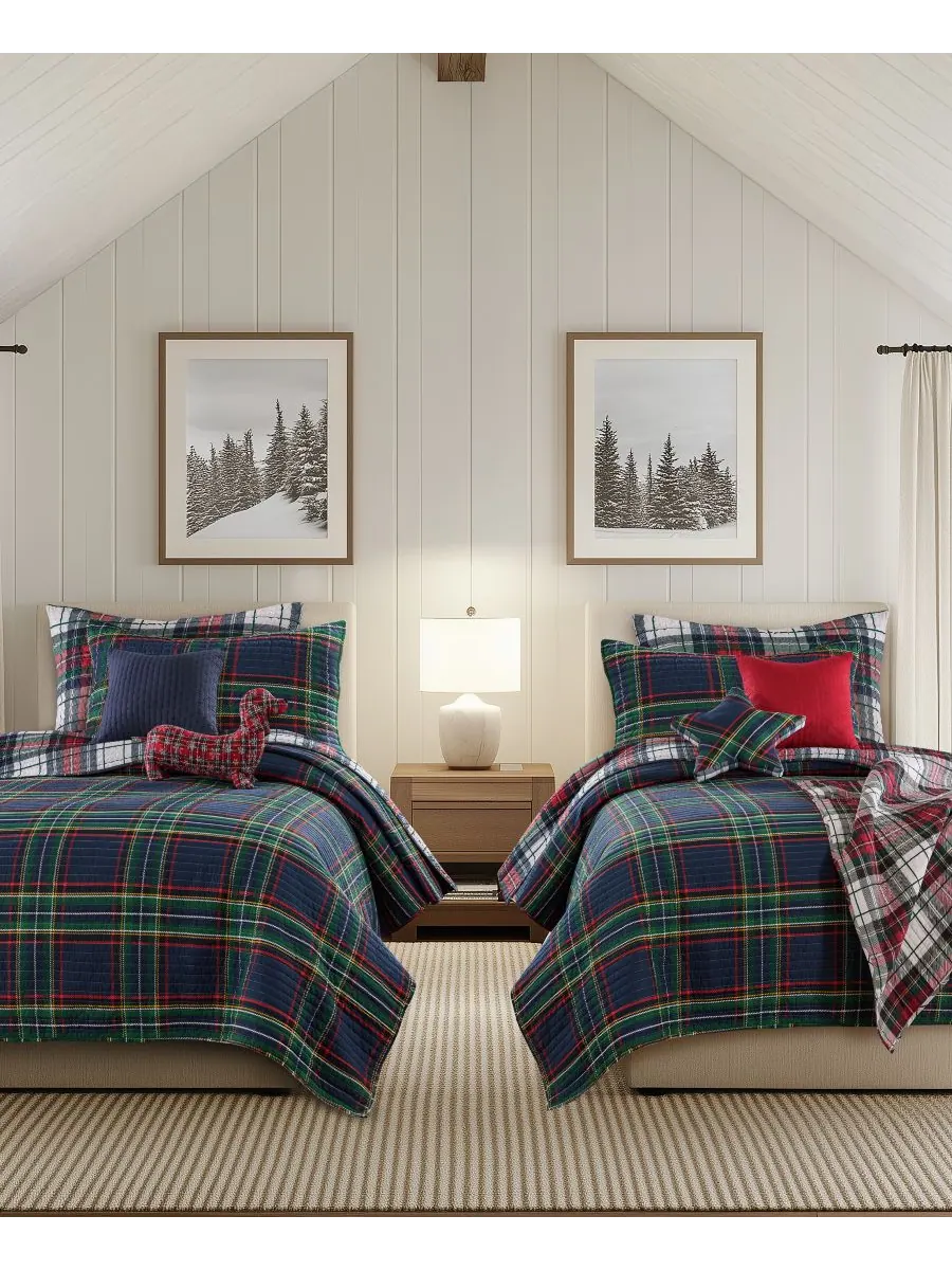 Двустороннее стеганое одеяло Spencer Plaid, размер King/California King Levtex — изображение 4 из 5, темно-синий