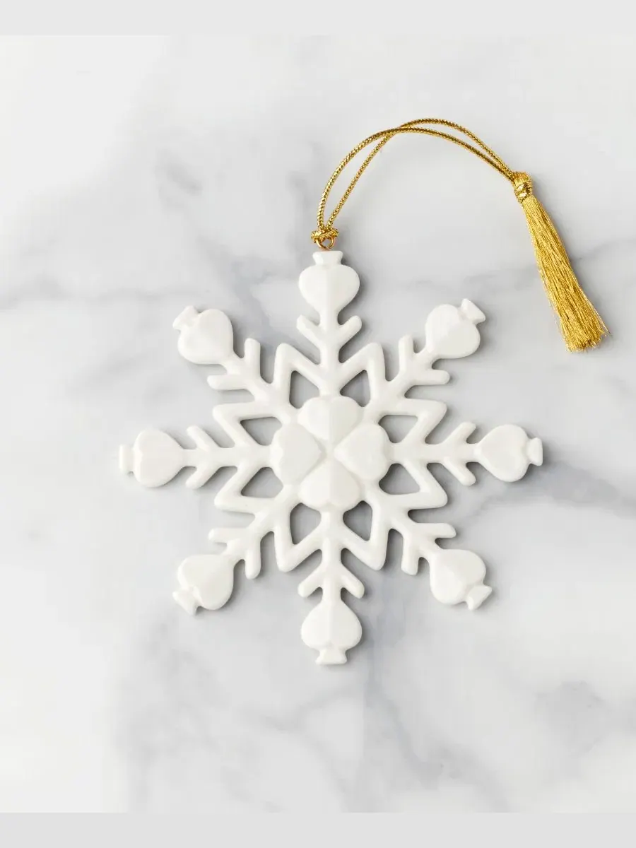 Елочная игрушка-такси с принтом снежинок Be Jolly Snowflake kate spade new york — изображение 2 из 5, белый