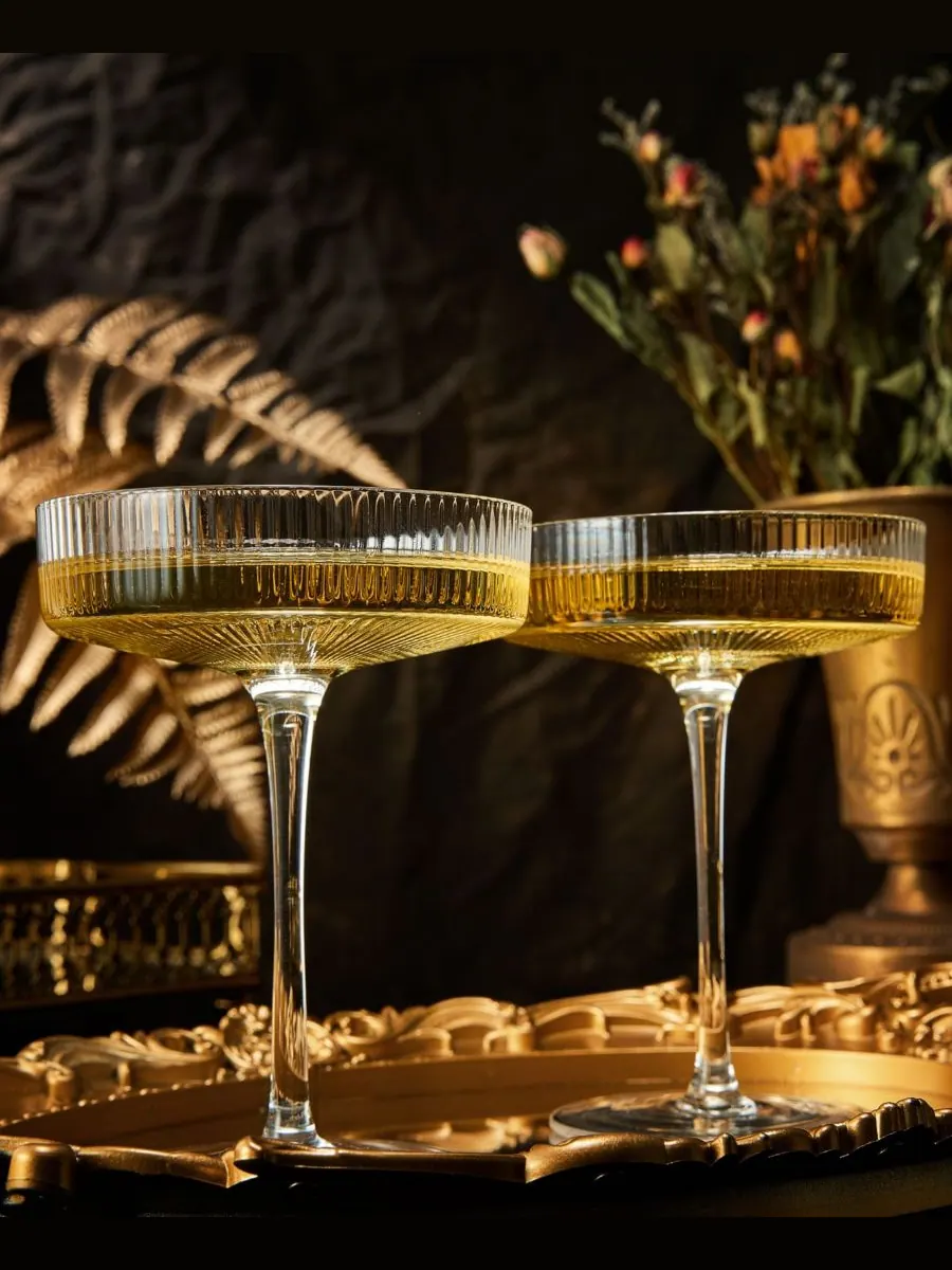 Набор из 2 бокалов для коктейлей «Мартини и Шампанское» от Rebred Eve The Wine Savant — изображение 4 из 5, прозрачный