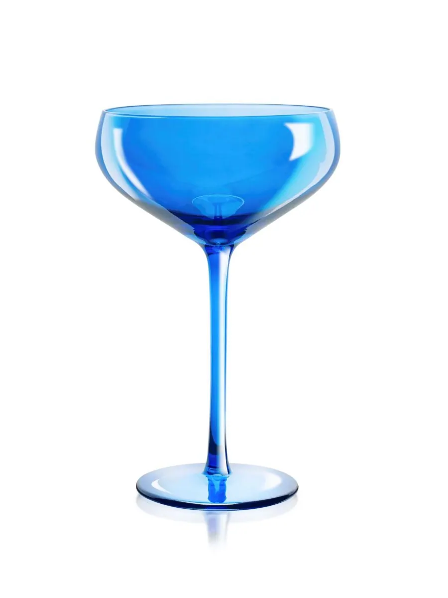 Набор из 4 бокалов Carnival Coupe объемом 13 унций (373 мл) Qualia Glass — изображение 4 из 5, зеленый