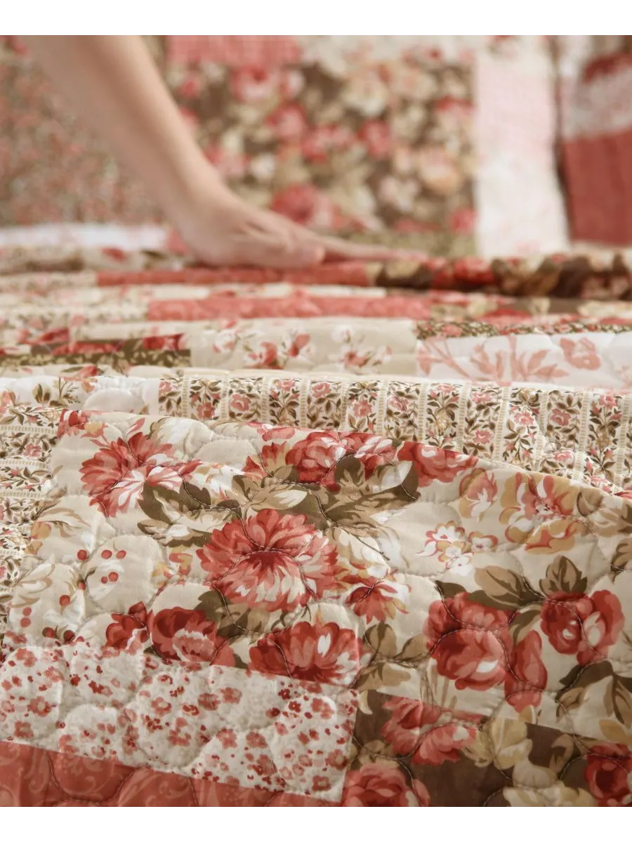 Двустороннее одеяло Harrietta Patchwork, 2 предмета, размер Twin Laura Ashley — изображение 10 из 10, золотистый