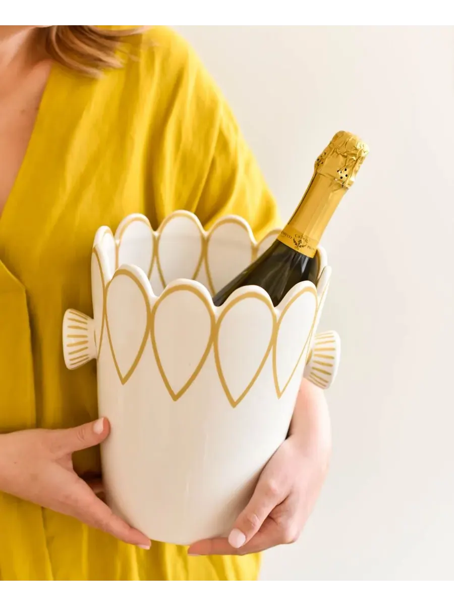 Ведерко для льда Deco Gold Scallop от Лауры Джонсон Coton Colors — изображение 2 из 2, белый золотистый