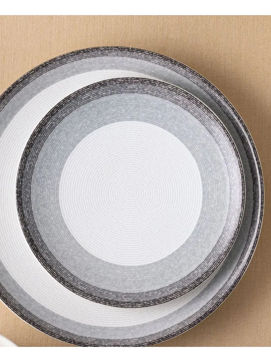 Салатная тарелка Colorscapes Layers Coupe, 21 см Noritake — изображение 4 из 20, темно-серый
