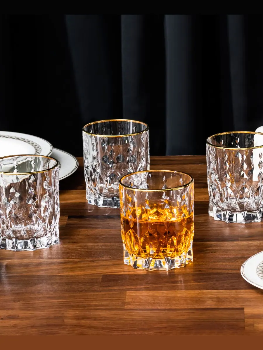 Набор из 4 золотистых стаканов Marilyn Double Old Fashion (DOF) Lorren Home Trends — изображение 4 из 5, золото