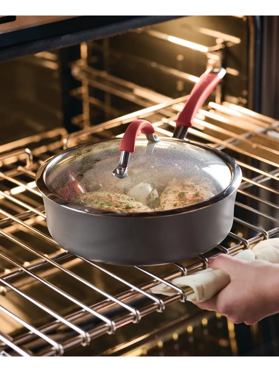 Набор посуды Cucina с антипригарным покрытием, 12 предметов Rachael Ray — изображение 2 из 8, красный