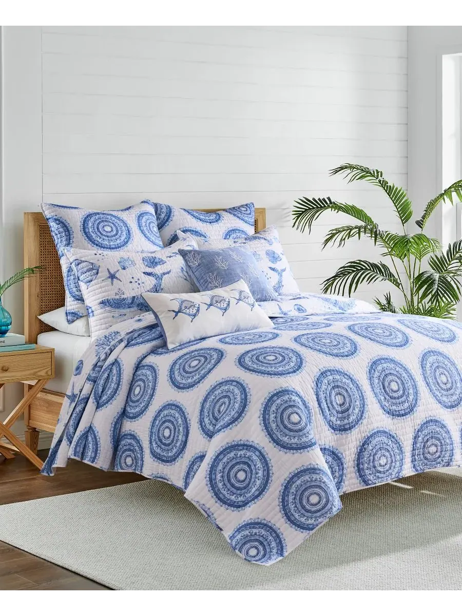 Комплекты двусторонних стеганых одеял Home Batik Ocean Levtex — изображение 2 из 5, синий