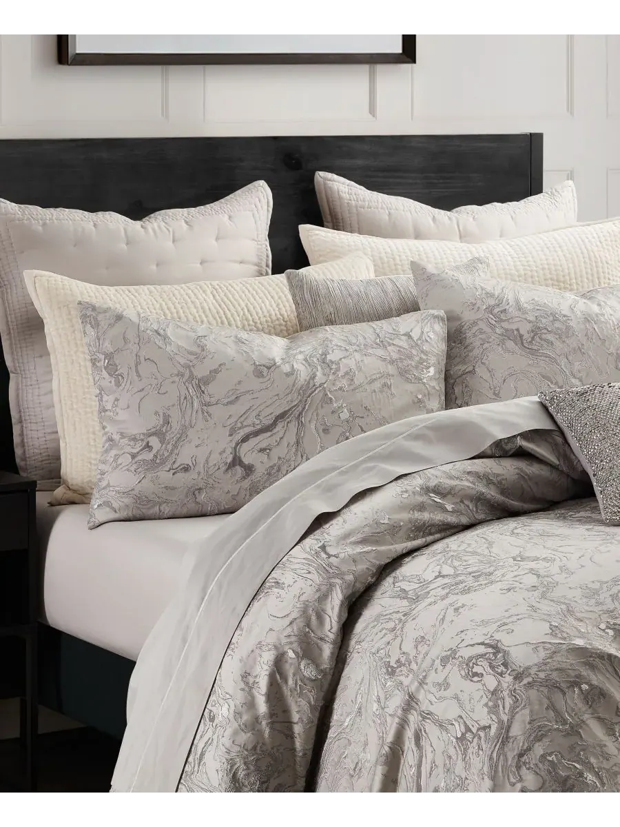Пододеяльник "Жидкий мрамор", размер Full/Queen Donna Karan Home, платиновый — изображение 4 из 7, серебристый
