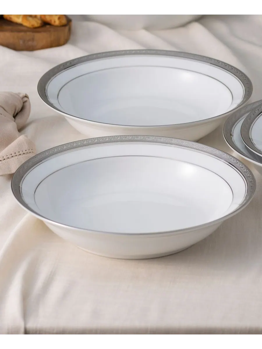 Noritake Набор из 4 обеденных тарелок Crestwood Platinum с ободком, рассчитанный на 4 персоны — изображение 3 из 4