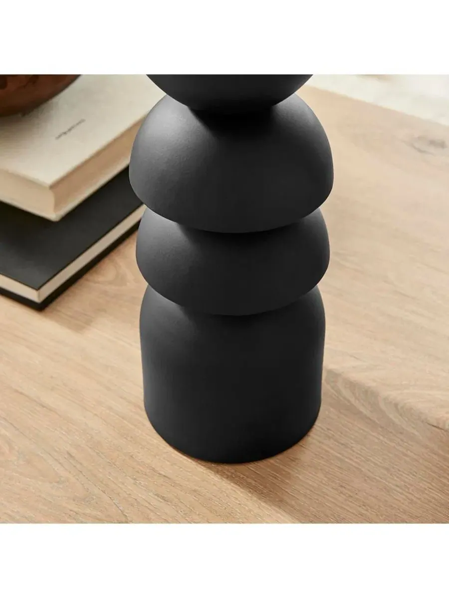 Набор из 2 скульптурных подставок для свечей Stacked Sculptural Metal Candle Holder Danya B — изображение 7 из 7, черный
