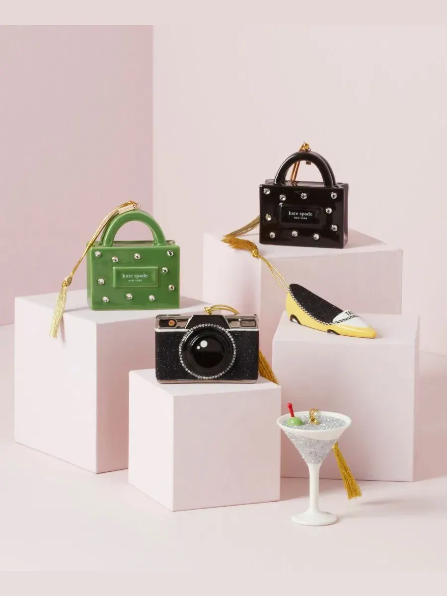 Елочная игрушка-мартини с золотым шнуром, Kate Spade Be Jolly Camera Ornament kate spade new york — изображение 6 из 6