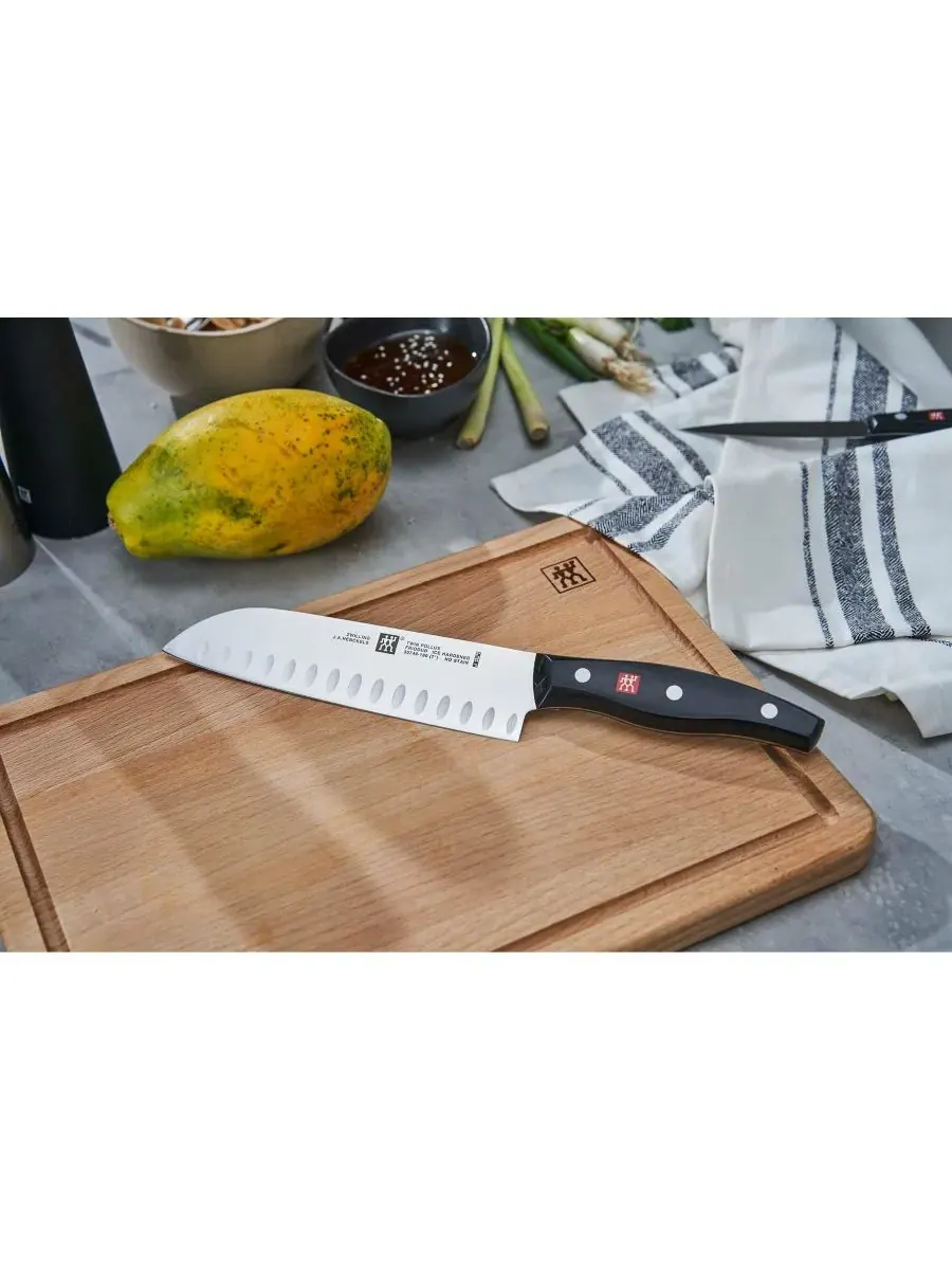 Нож JA Henckels TWIN Signature Santoku, 18 см Zwilling — изображение 6 из 6, нет цвета