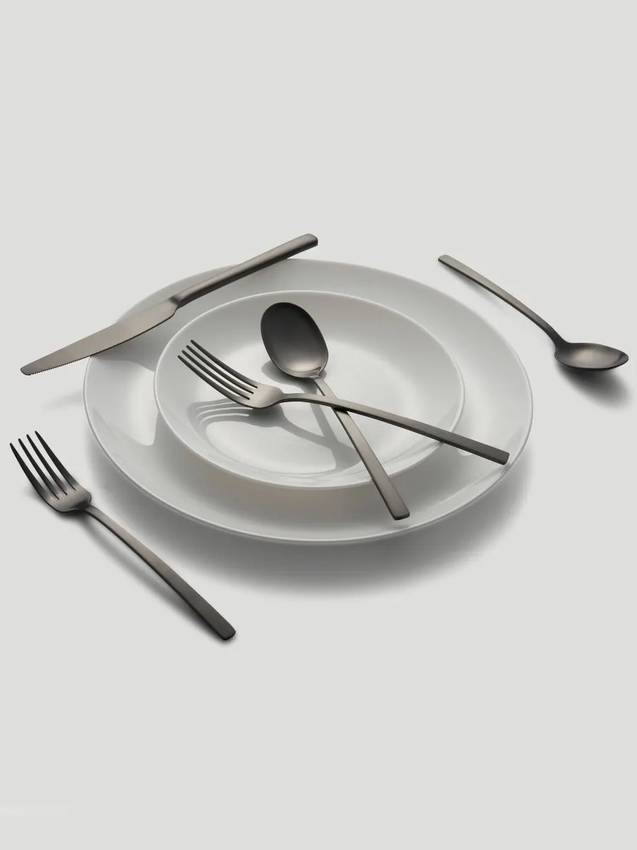 Cambridge Silversmiths Набор столовых приборов Beacon Black Satin из 20 предметов, на 4 персоны — изображение 3 из 4, черный