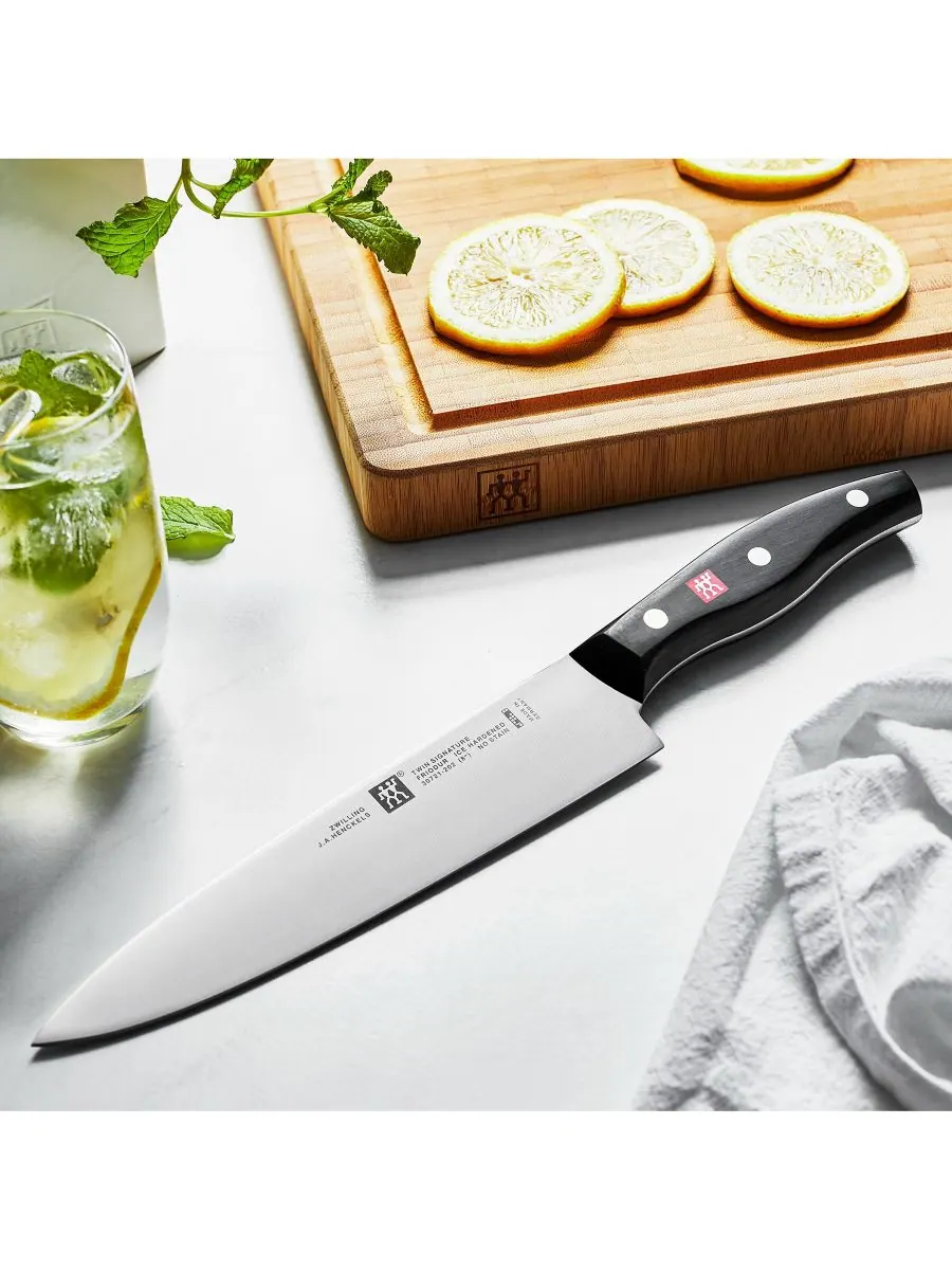 Кухонный нож JA Henckels Twin Signature из стали, 8 дюймов ZWILLING, — изображение 3 из 5, нет цвета