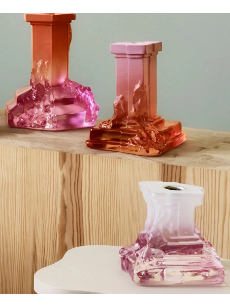 Подсвечники Rocky Baroque Spicy, средний размер Kosta Boda — изображение 4 из 5, розовый